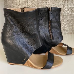 Laser cut wedge sandals